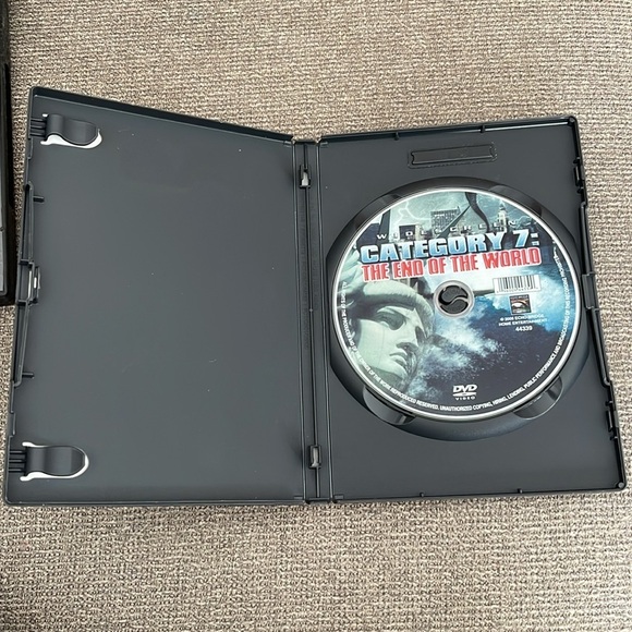 5/$25 Category 7: The End of the World DVD Widescreen Echo Bridge 2005 Thriller - Picture 3 of 5